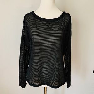 Lululemon Black Mesh women M